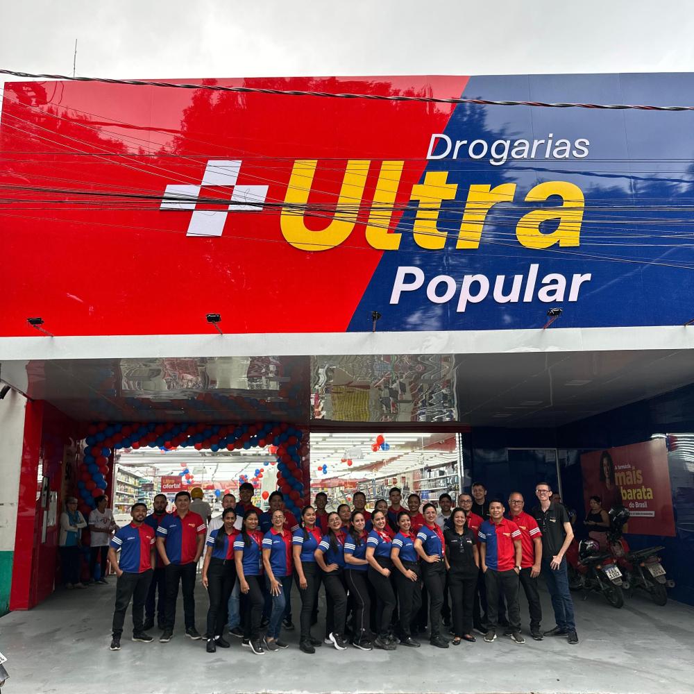 Ultra Popular revitaliza loja em Parintins (AM) com decoração inspirada no tradicional festival local