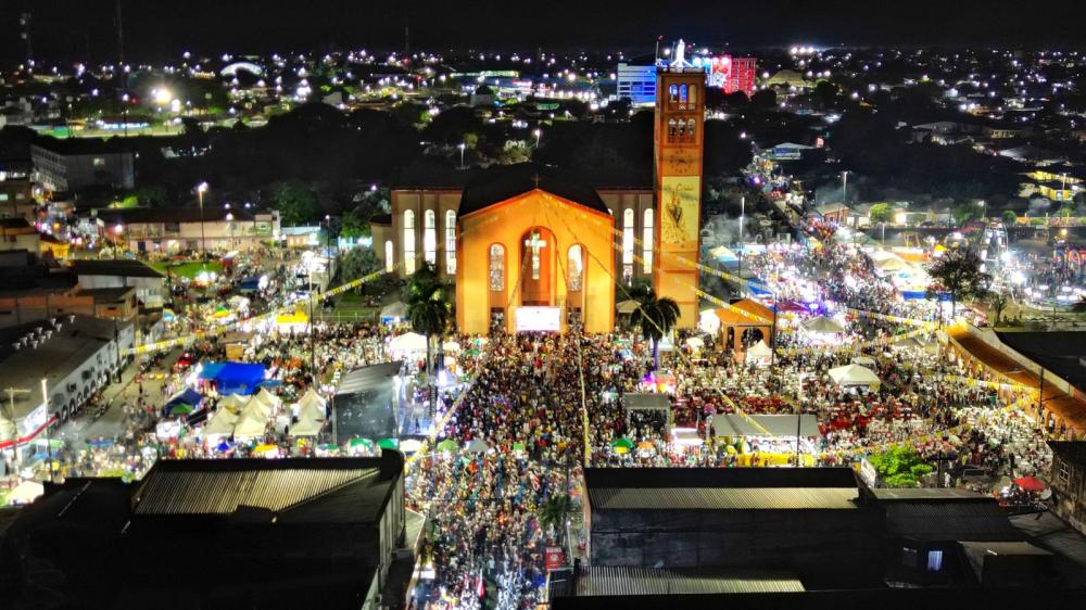 Festa de Nossa Senhora do Carmo Inicia em Parintins com Grande Procissão