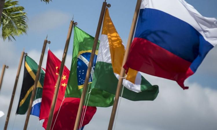 BRICS responde a declaração de Trump sobre tarifa adicional de 10%