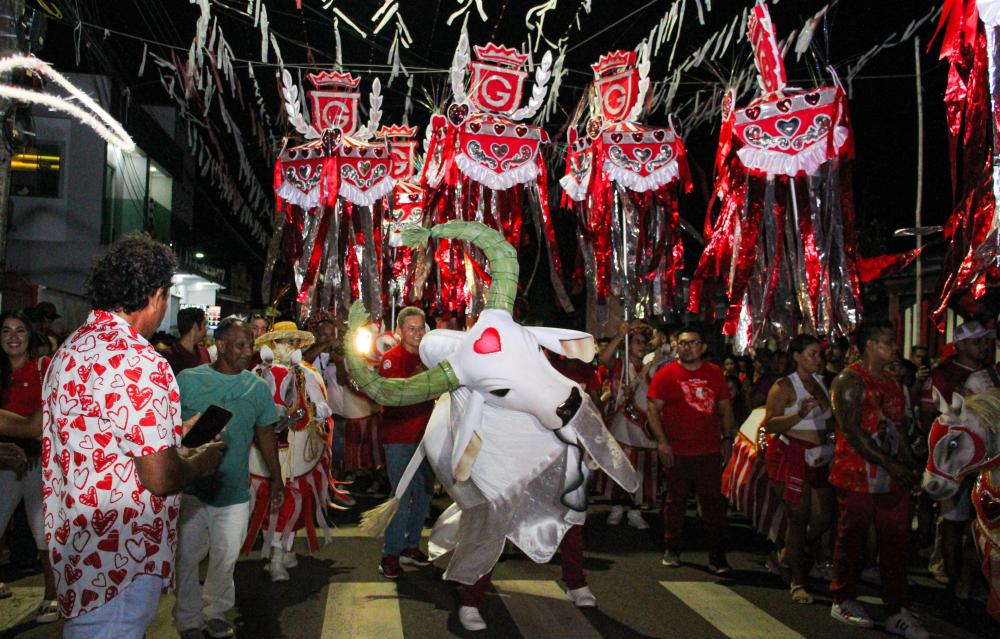 Boi Garantido realiza tradicional “Matança do Boi”