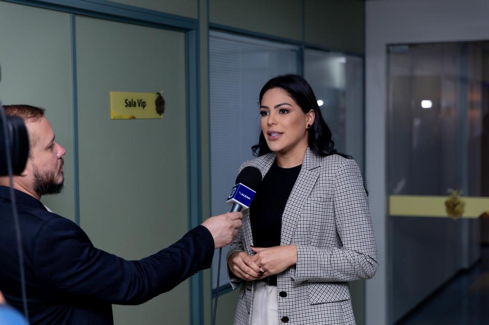 Deputada Mayra Dias destina R$ 300 mil para melhorias na UEA de Maués