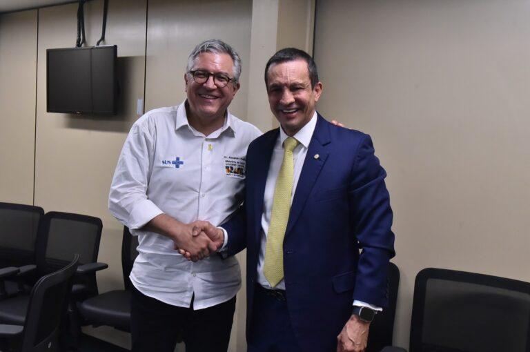 Deputado Sidney Leite solicita investimentos para a Saúde no Amazonas