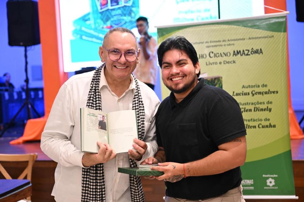 Parintins recebe lançamento do livro Baralho Cigano Amazônia no dia 30 de agosto