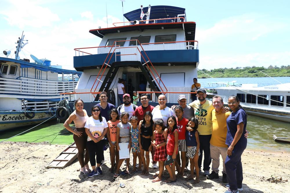 Prefeitura e Igreja Batista levam atendimentos de saúde a comunidades do Mamuru e Uaicurapá