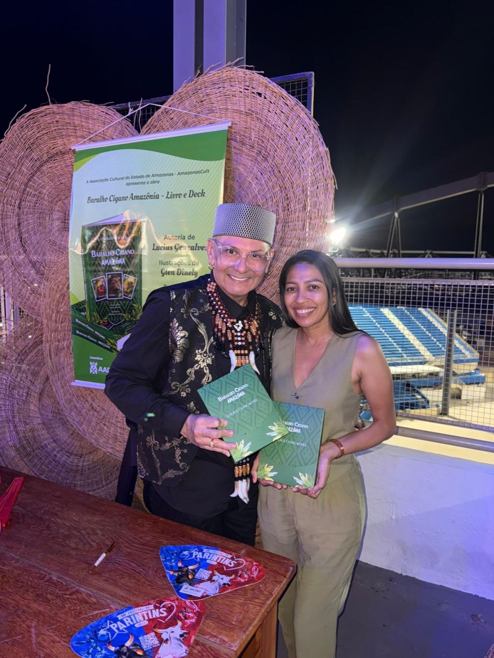 Escritor Lucius Gonçalves lança o livro “Baralho Cigano Amazônico” em Parintins