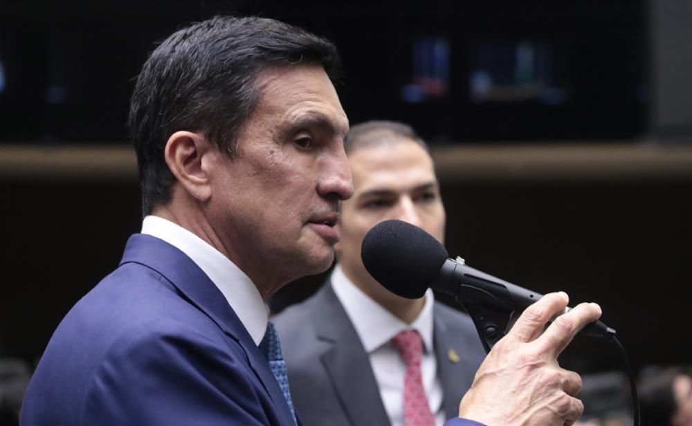 Sidney Leite critica deputados que votaram contra aumento de tributação sobre as bets