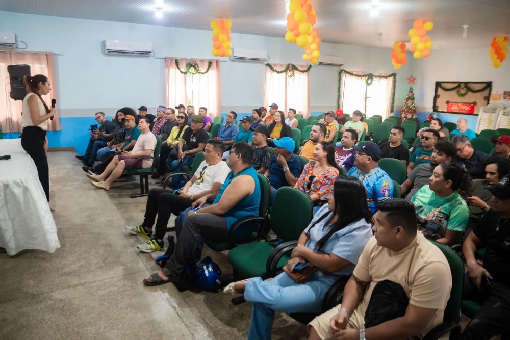 Turismo com Música: Prefeitura de Parintins busca legalização de músicos e bandas locais