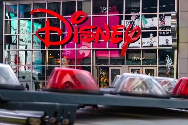 Disney investirá US$ 1 bilhão na OpenAI e licencia mais de 200 personagens para IA de vídeos