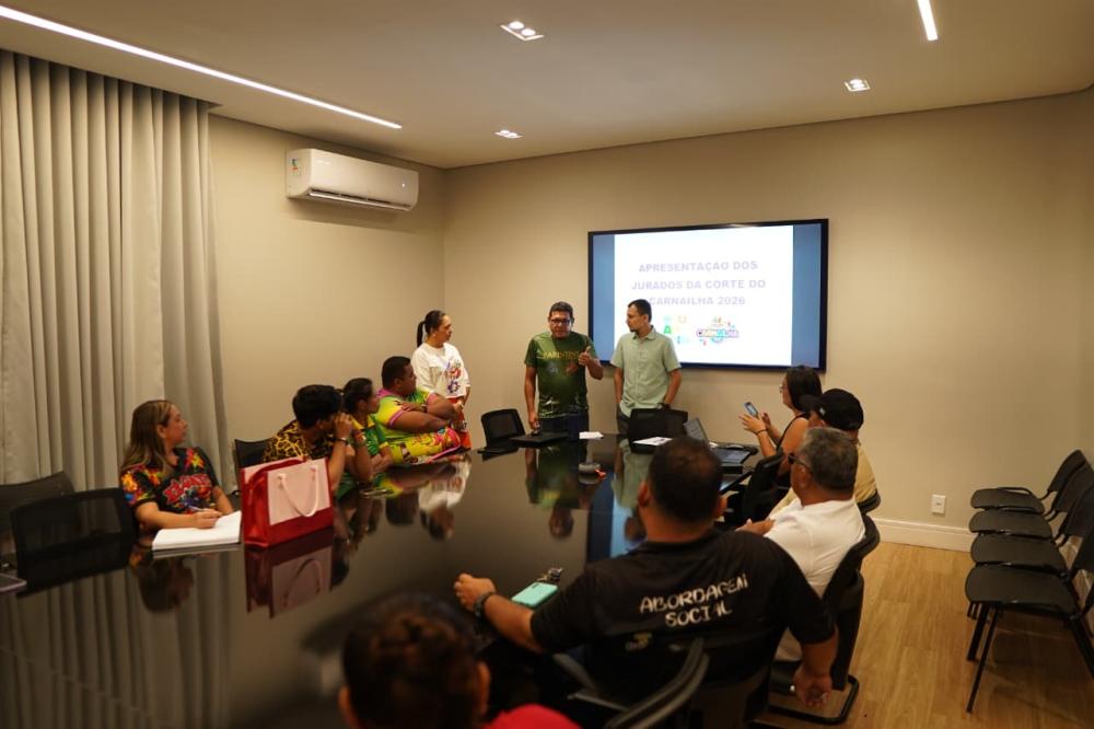 Prefeitura de Parintins apresenta jurados da Corte do Carnailha 2026