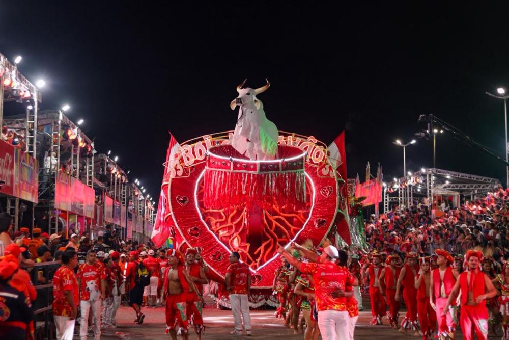 Boi Garantido abre temporada 2026 com espetáculo no Carnaboi em Parintins