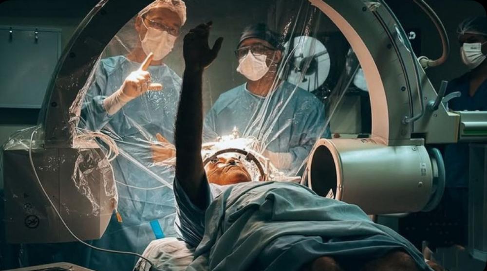 Japão aprova primeiro tratamento com células-tronco para Parkinson