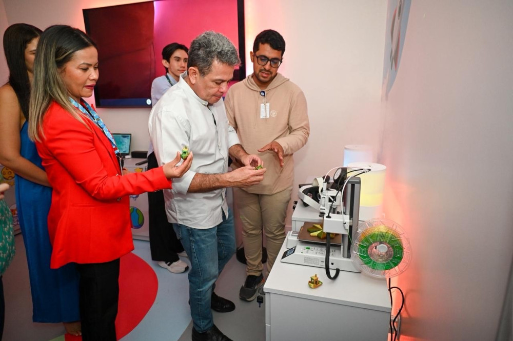 Vice-governador Tadeu de Souza acompanha primeiros  atendimentos do novo Caic TEA