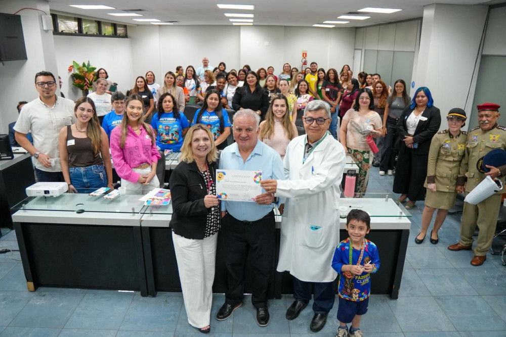 Mayra Dias promove palestra sobre autismo e reforça apoio às famílias no Abril Azul