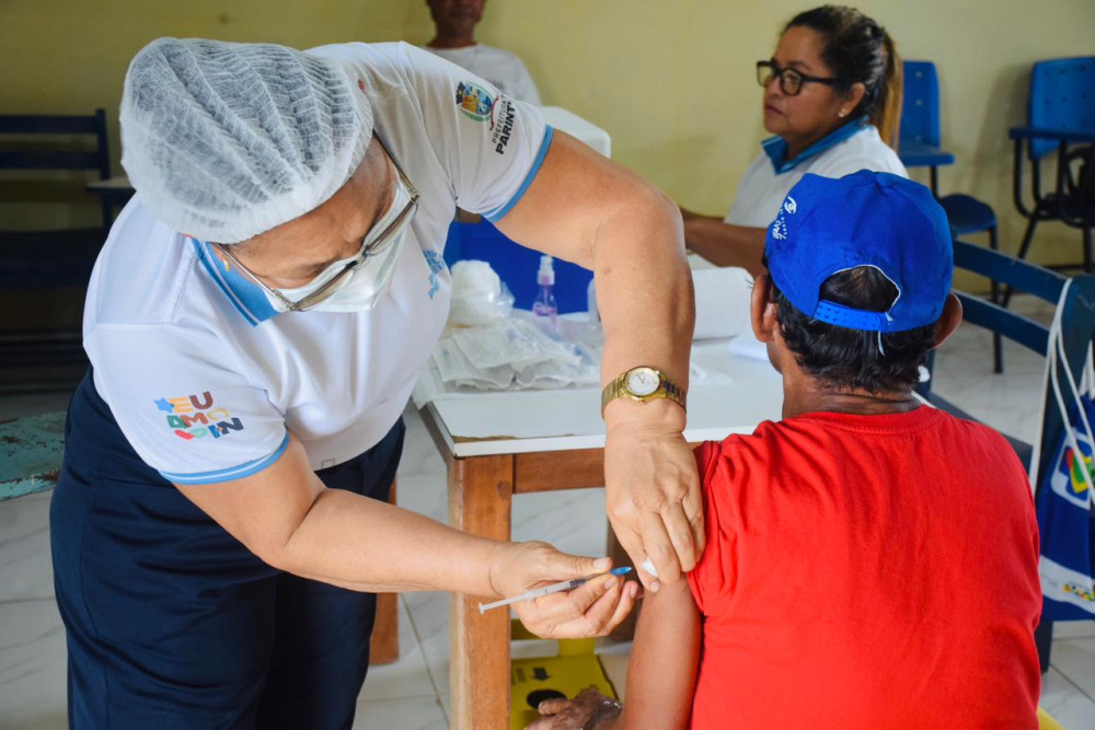 Prefeitura e Diocese realizam ação social de saúde e lazer para pessoas em situação de rua