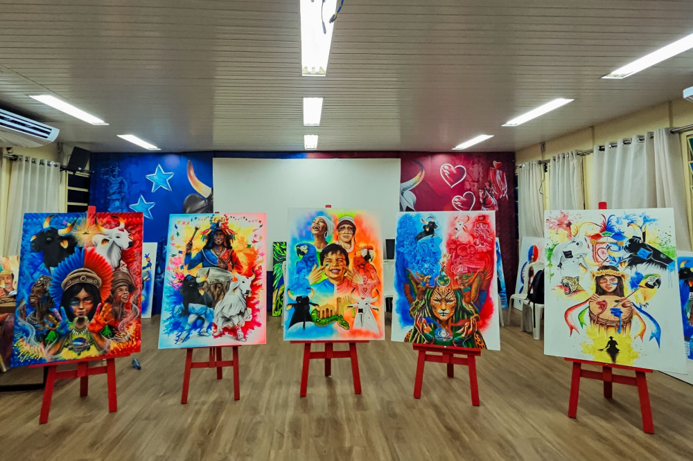 Prefeitura de Parintins e Associação dos Artistas Plásticos escolhem tela do Festival  de Parintins 2026