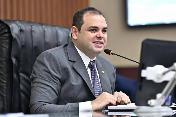 Roberto Cidade é eleito governador do Amazonas