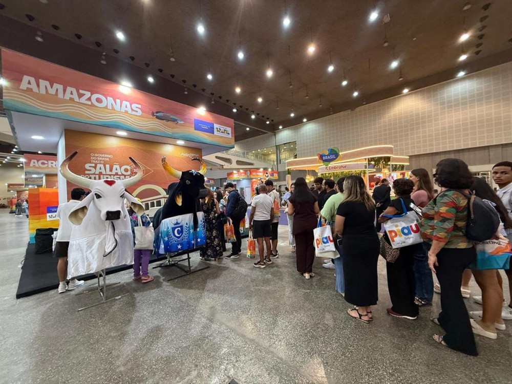 Artesanato de Parintins encanta público e gera filas no Salão do Turismo em Fortaleza, Ceará