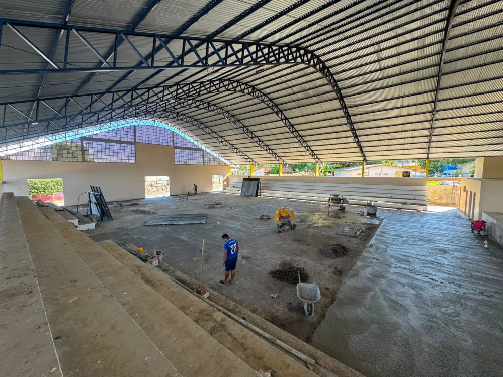 Prefeitura de Parintins intensifica obras no Mocambo com UBS e Ginásio Poliesportivo