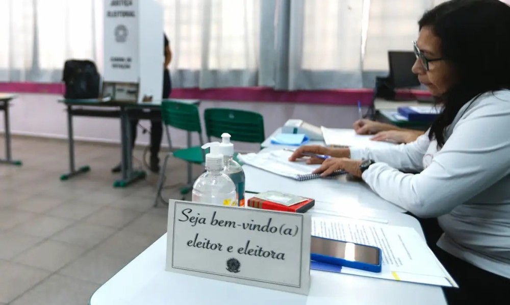 TRE amplia cadastro de mesários voluntários para as eleições de 2026