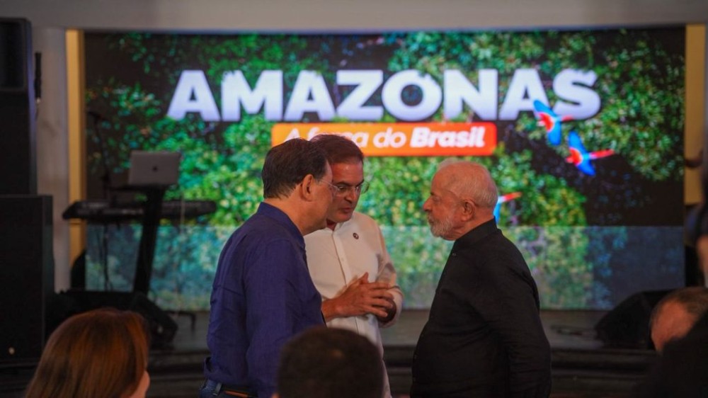 Lula recebe prefeito Mateus e tratam de mais investimentos em Parintins