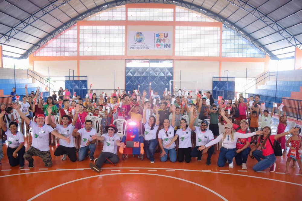 Ação na Vila Amazônia promoveu entrega de kits de higiene bucal e palestra educativa com Voluntários do Sertão