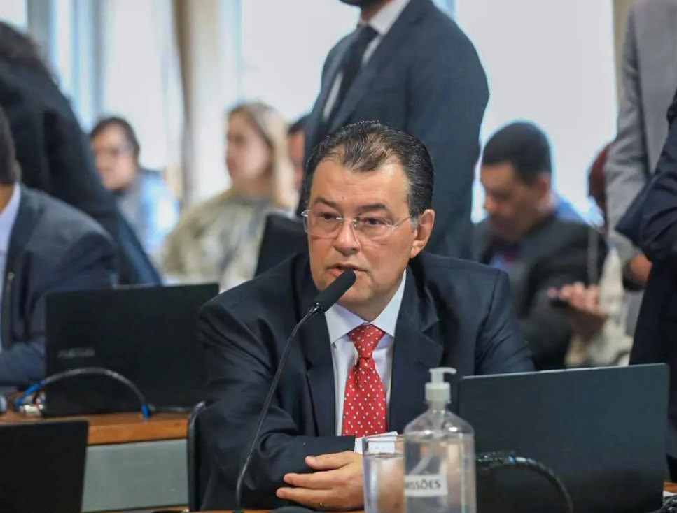 Com apoio de Braga, CCJ do Senado aprova PEC da aposentadoria de agentes comunitários