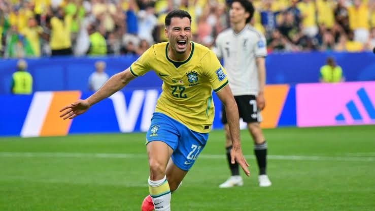 Brasil vence de virada o Japão e garante vaga nas oitavas de final