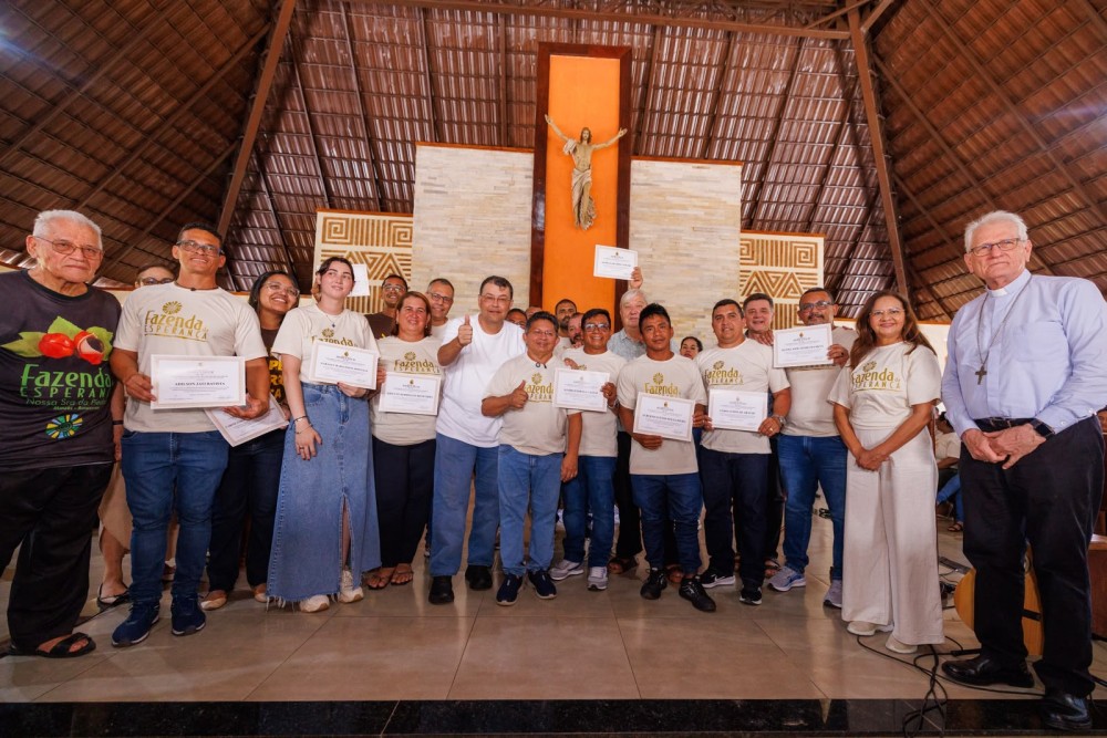 Eduardo Braga participa da celebração dos 25 anos da Fazenda da Esperança em Manaus