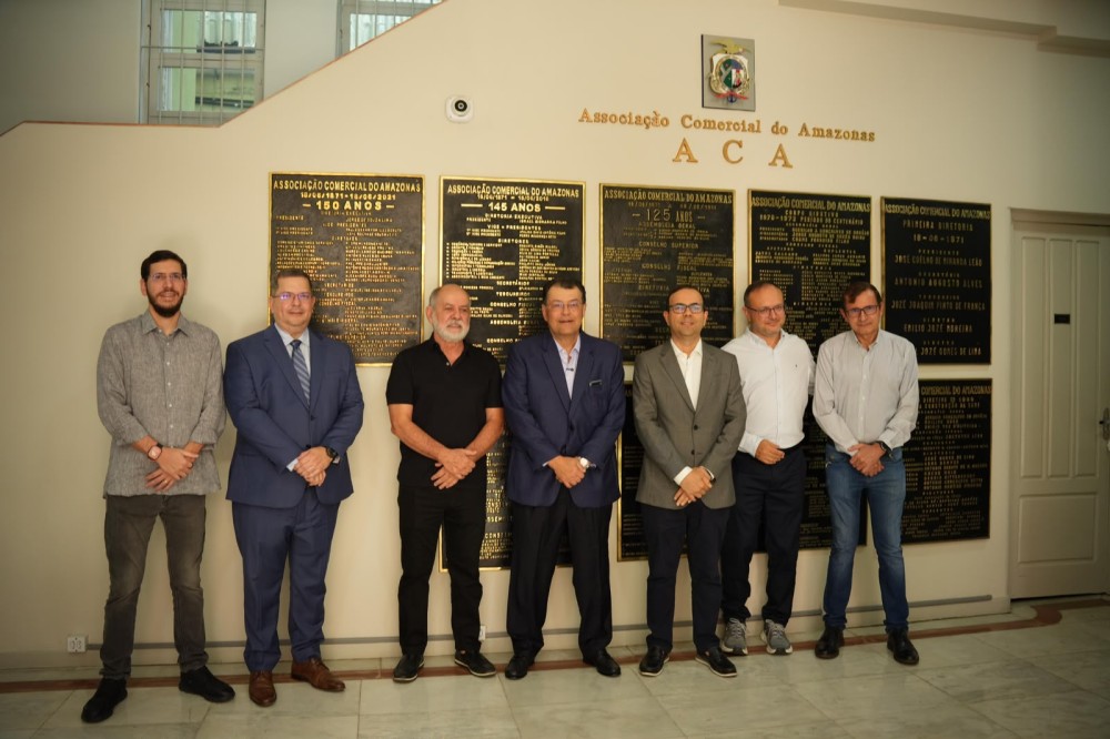 Eduardo Braga é homenageado pela ACA e apresenta propostas para impulsionar a economia do Amazonas