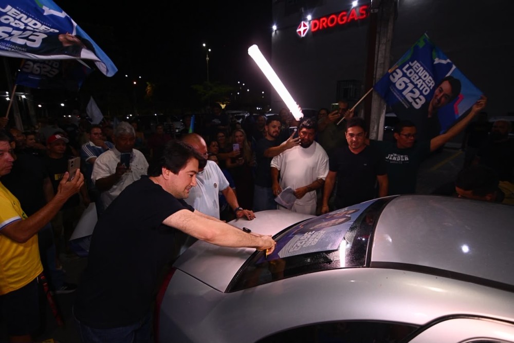 Jender Lobato apresenta oficialmente número 36.123 em grande adesivaço em Manaus