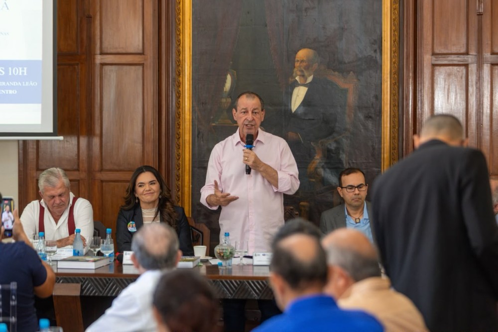 Omar propõe pacto com comércio para ampliar crédito, reduzir burocracia e preparar empresas para Reforma Tributária