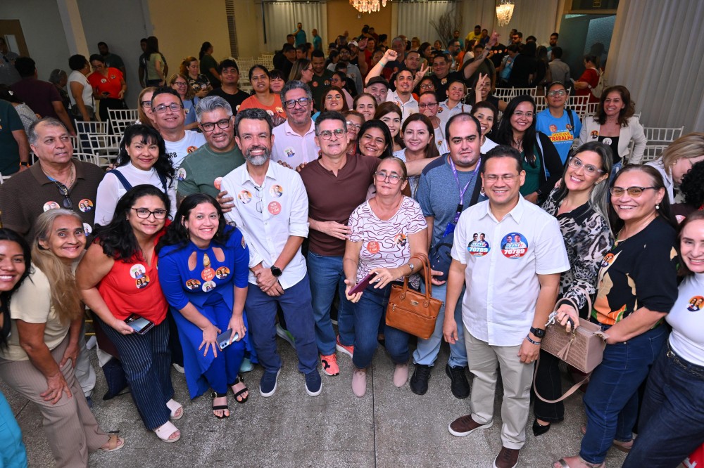 Em encontro com arquitetos e urbanistas, David propõe intervenções viárias para desafogar trânsito na capital