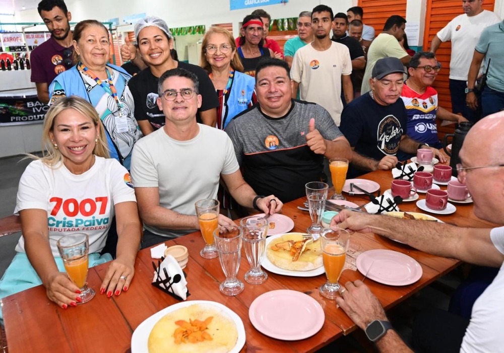 “O amazonense precisa ganhar mais pelo que produz”, diz David durante visita a feiras do São Jorge
