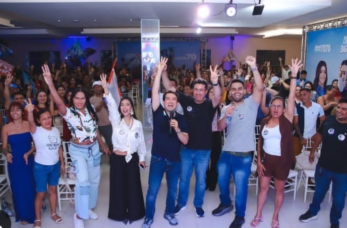 Jender Lobato realiza caminhada e intensifica agenda de reuniões em Parintins