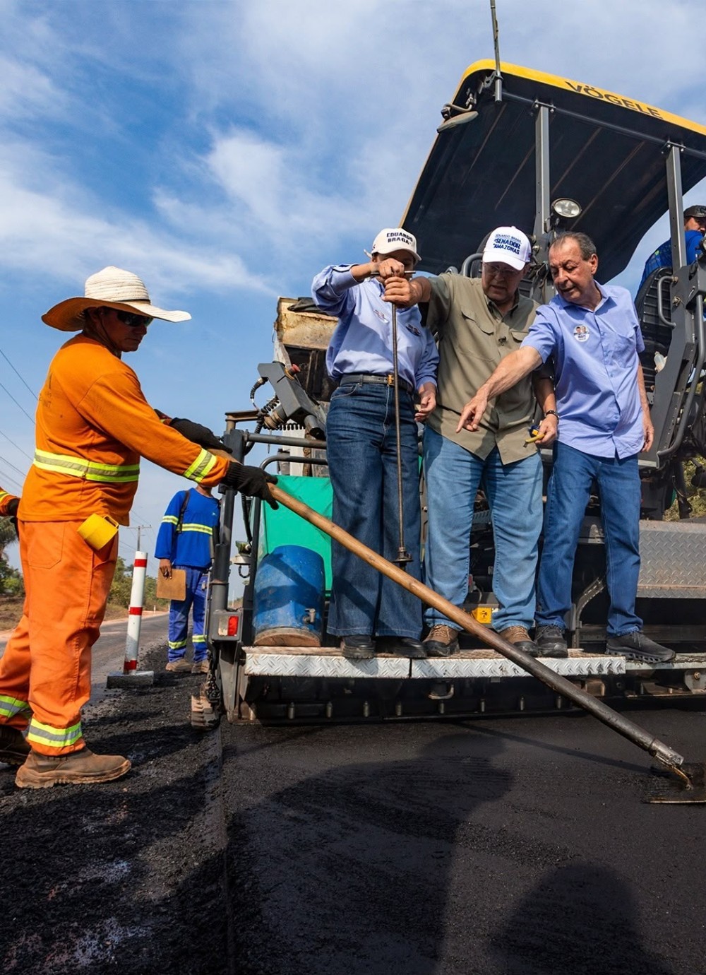 Eduardo Braga e Omar Aziz  fiscalizam BR-319 e destacam avanço das obras entre Manaus e Humaitá