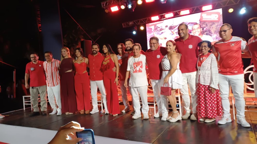Itens oficiais do Garantido reforçam apoio a Marialvo Brandão em grande festa em Parintins