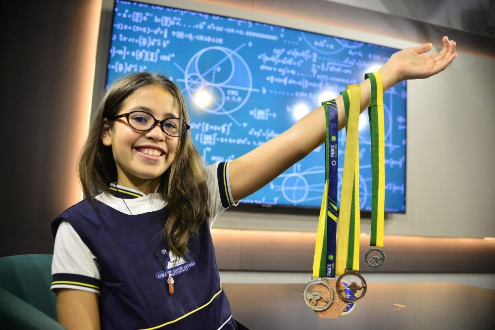 Estudante de 10 anos de Manaus garante vaga em mundial de Matemática