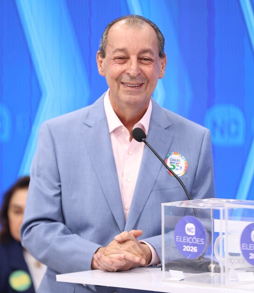 No debate da TV Norte, Omar Aziz anuncia reforço na segurança, hospitais regionais e aumento no auxílio