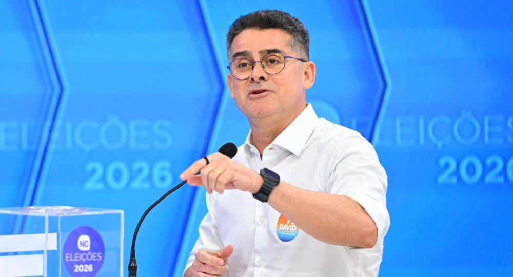 “Vou levar o Bolsa Universidade para todo o  Amazonas”, afirma David em debate na TV Norte