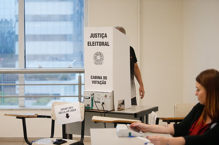 Comparecimento às urnas é usado como prova de vida do INSS