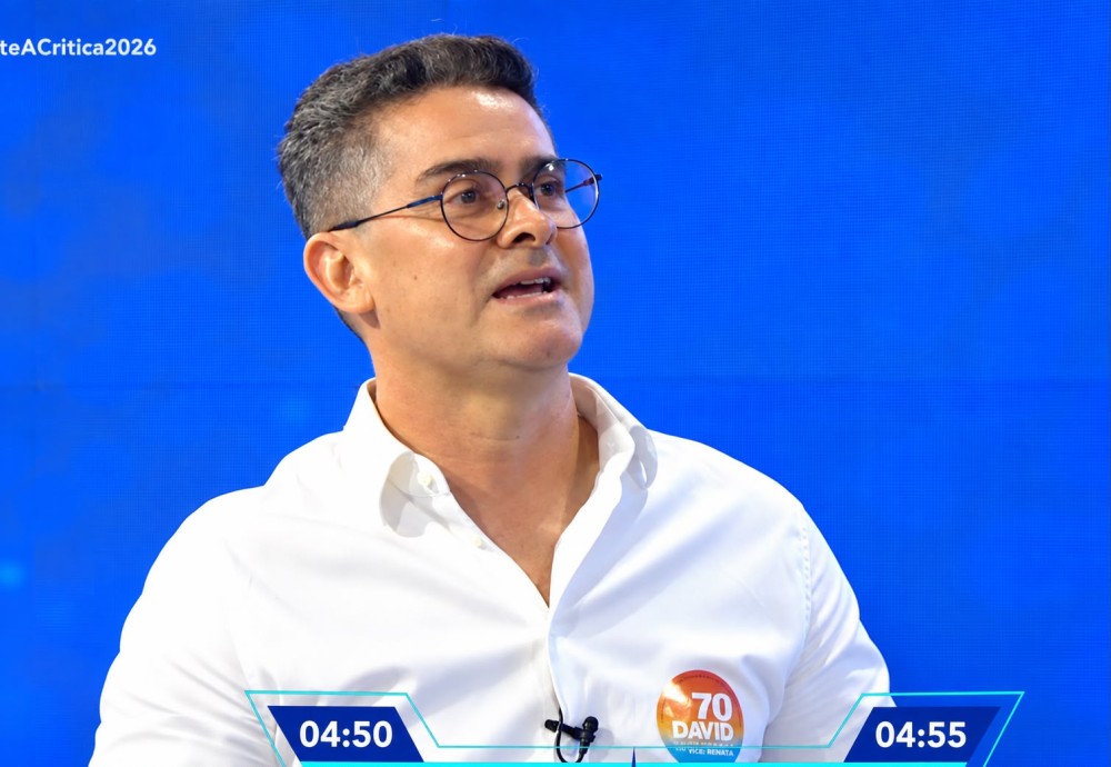 No debate, David Almeida destaca valorização dos professores e grandes entregas que fará na educação