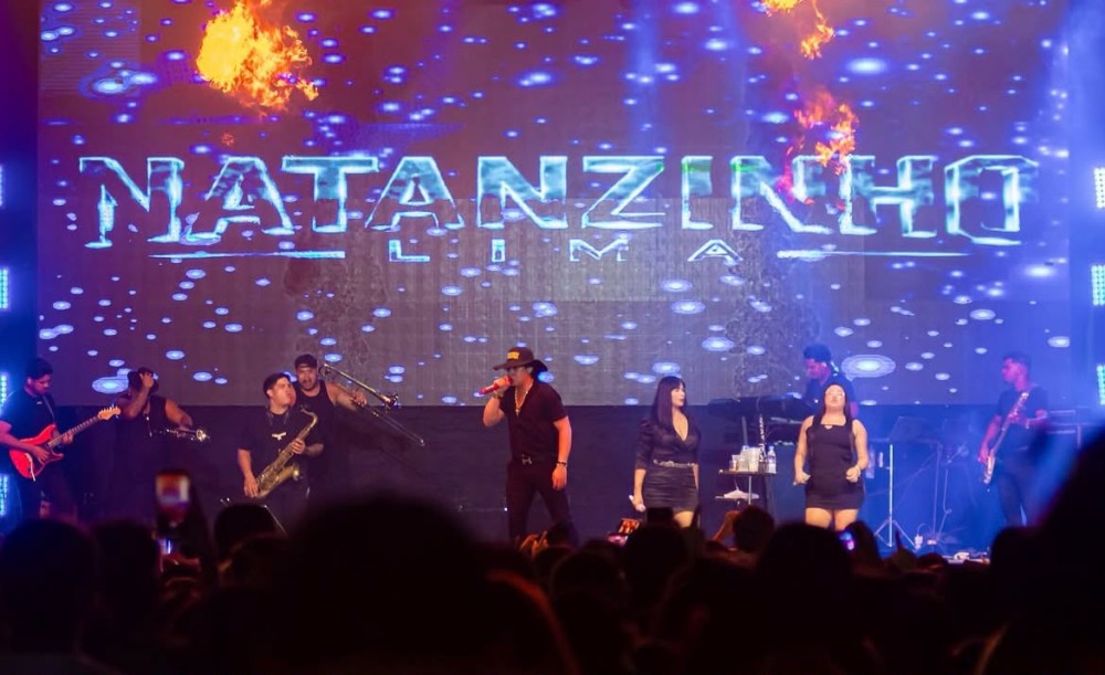 Parintins comemora 174 anos com show de Natanzinho Lima no Bumbódromo