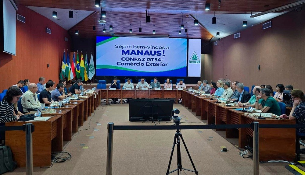 Suframa recebe grupo do Confaz em visita técnica para discutir procedimentos de comércio exterior