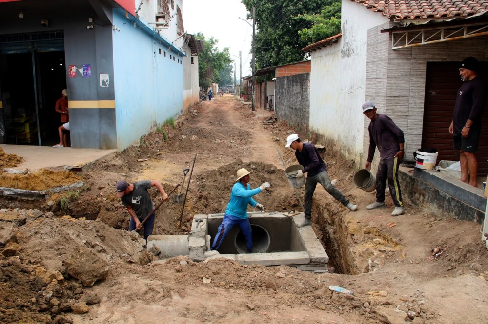 Obra de drenagem fortalece infraestrutura e transforma ruas do bairro São Francisco, em Parintins