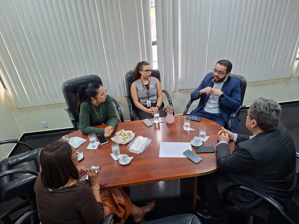 MP do Amazonas discute atuação integrada em prol de órfãos de feminicídios