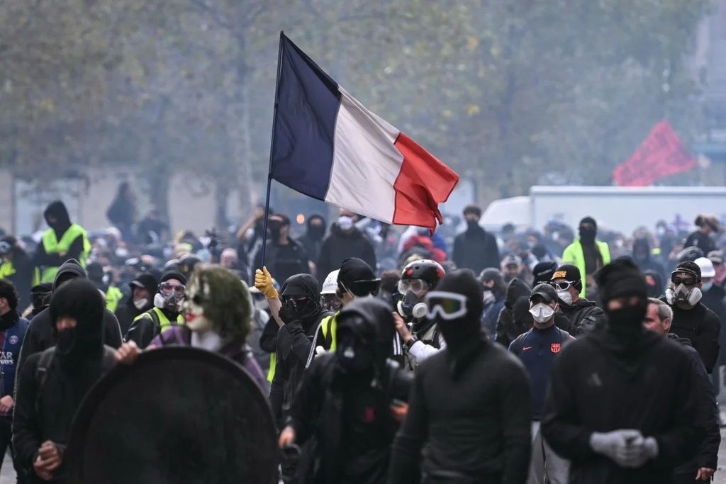 franca-protesto-1024x683.jpg